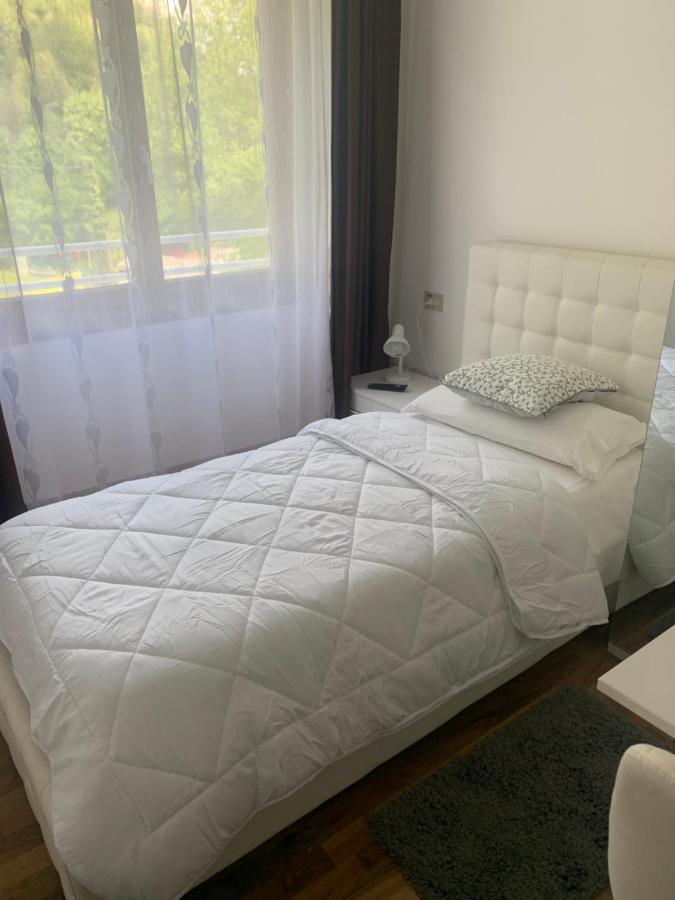 אנפו Albergo Al Lago מראה חיצוני תמונה