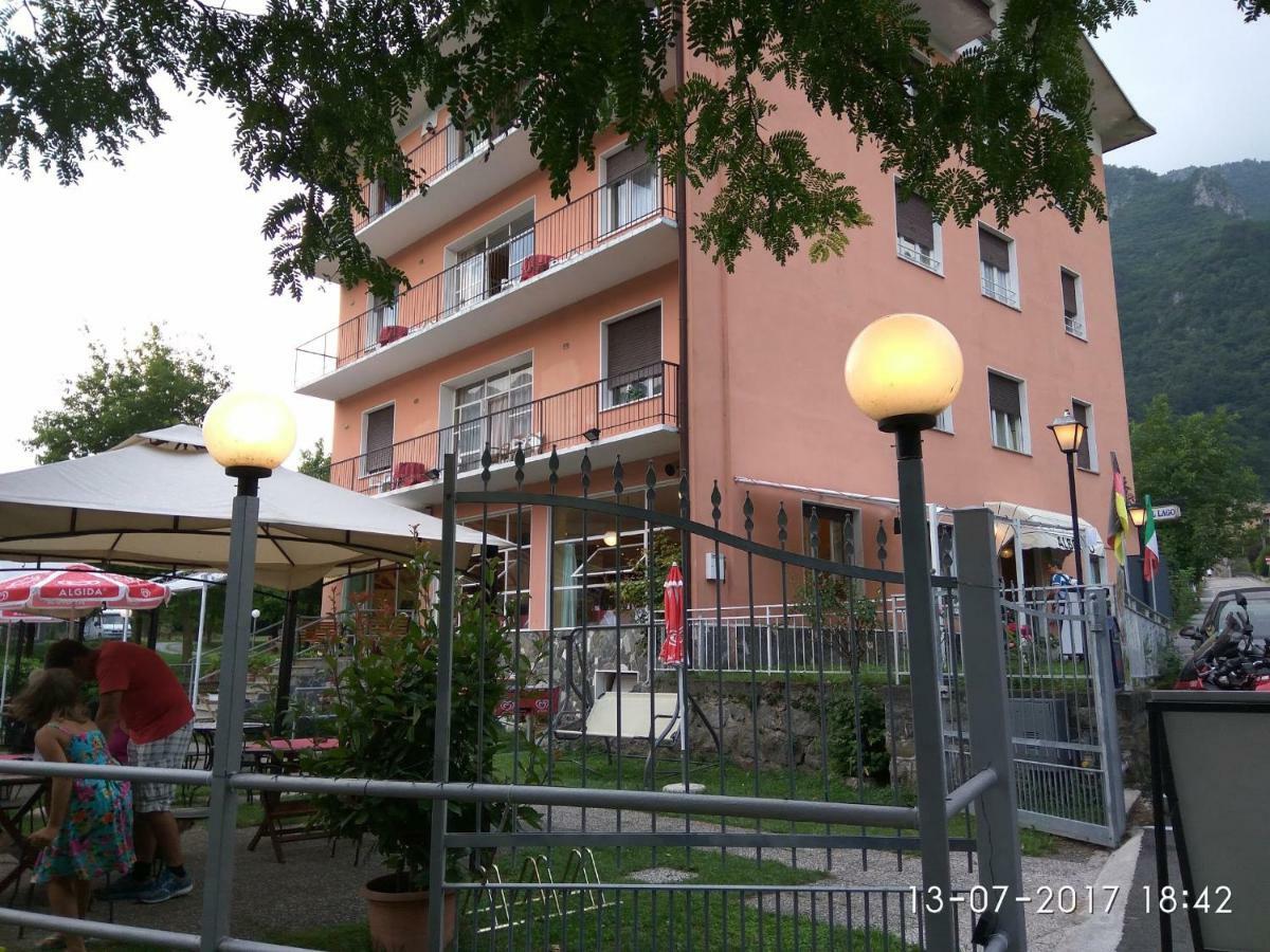 אנפו Albergo Al Lago מראה חיצוני תמונה