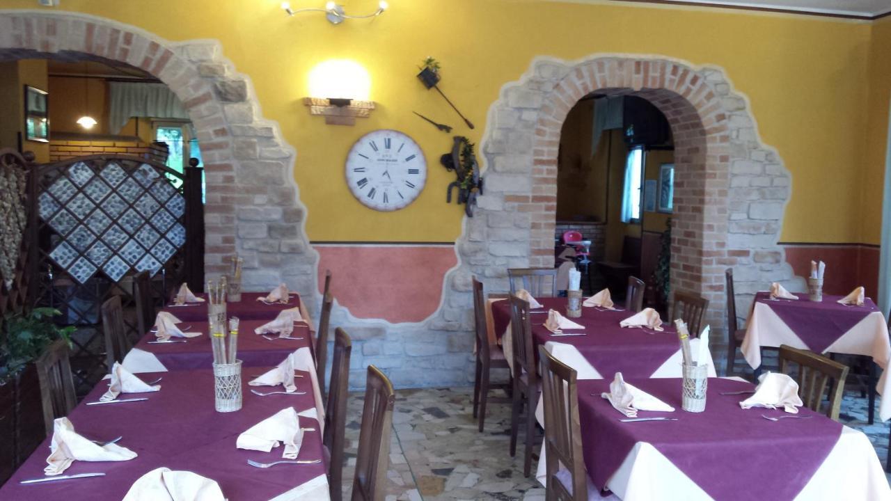 אנפו Albergo Al Lago חדר תמונה